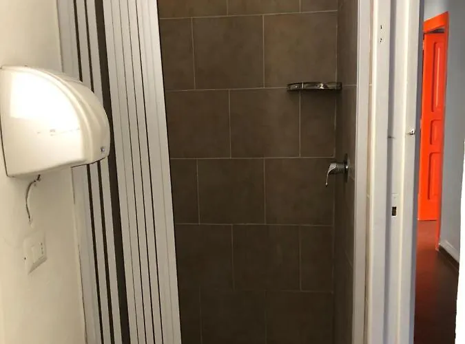 ホステル H Friendly