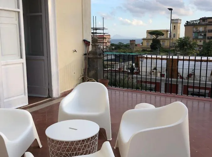 ホステル H Friendly *