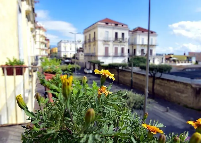 ホステル H Friendly *