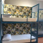 H Friendly Albergue
